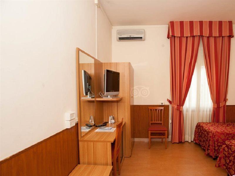 רומא Hotel Cassia מראה חיצוני תמונה
